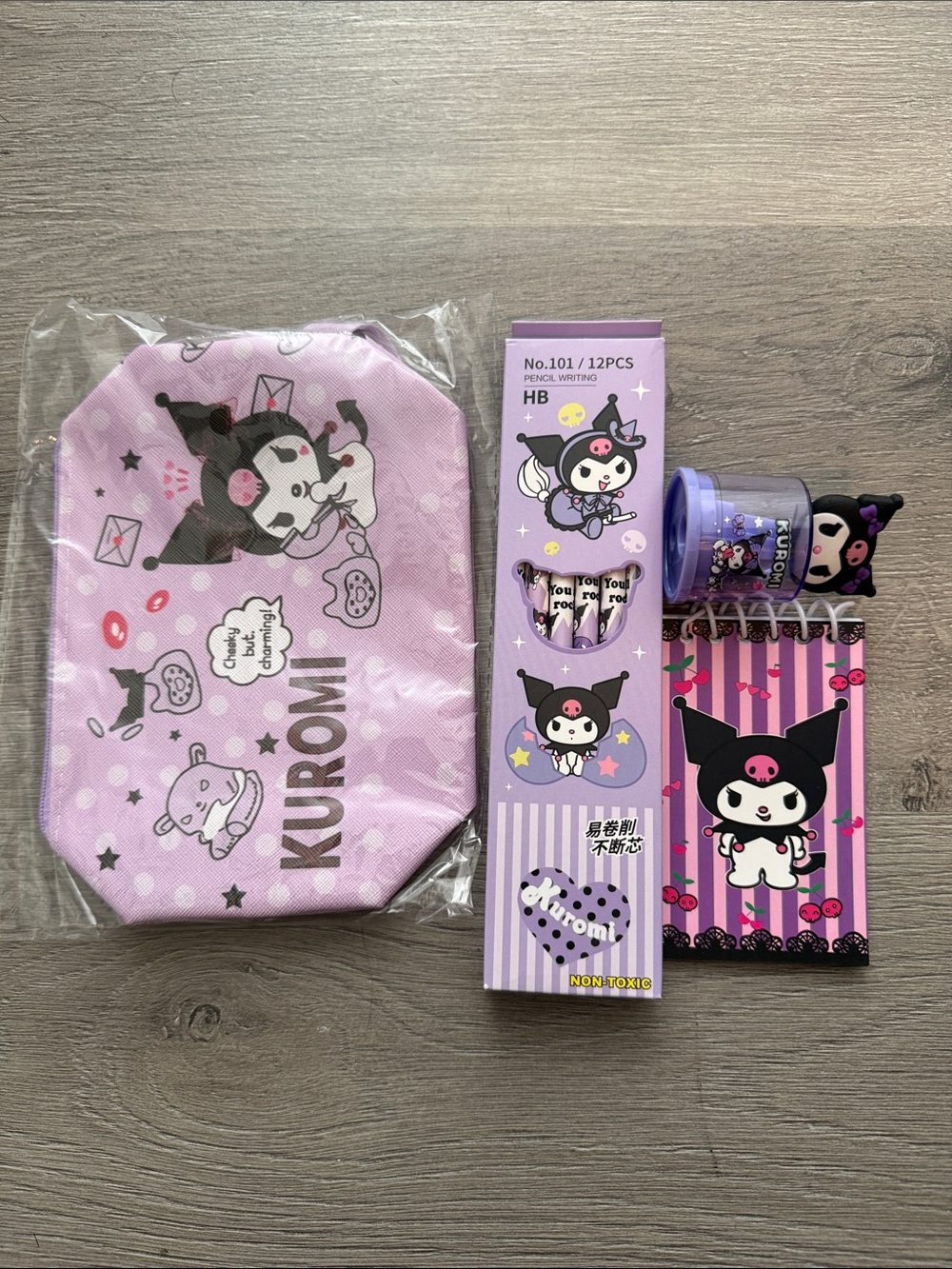 Kuromi pencil set with pouch